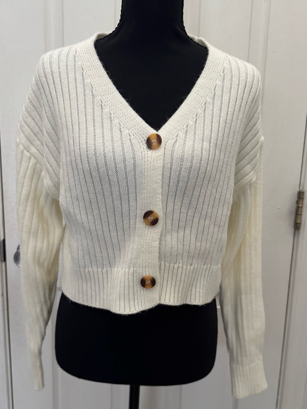 SHEIN Cream Ribbed V-Neck Button Cropped Cardigan